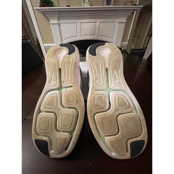 Nike Synthetic Running Shoes Rubber Mesh Gray Women's 885420-004 Size 7W - Picture 8 of 11